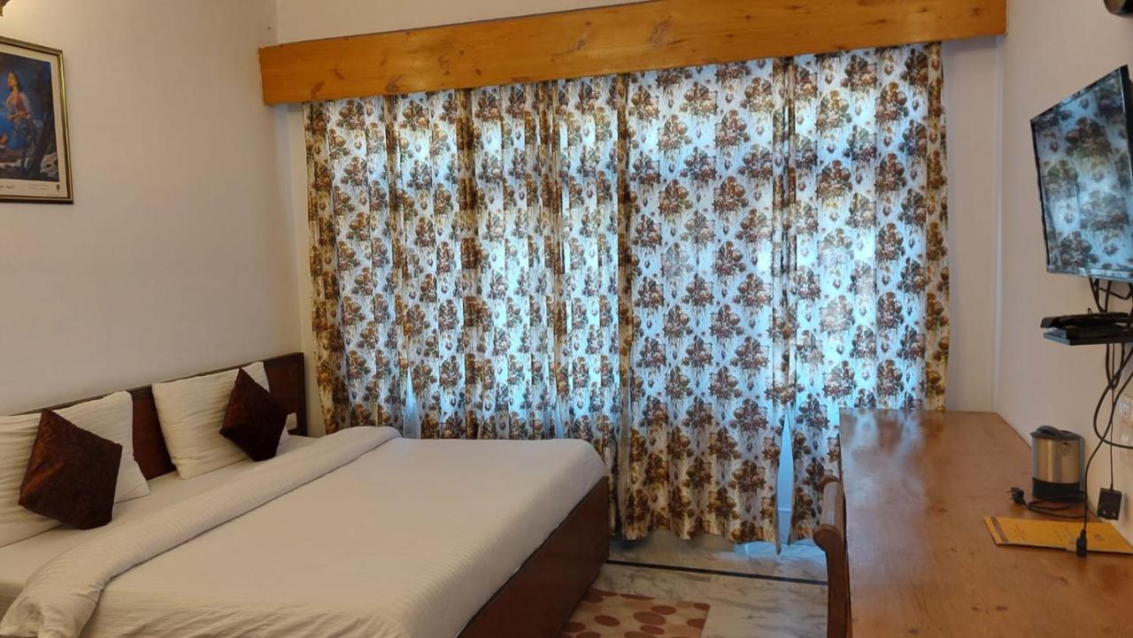 Hotel Sunshine 다람샬라 외부 사진