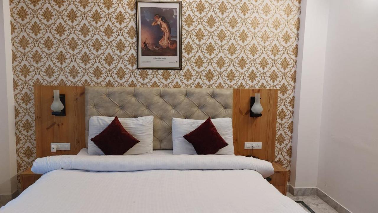 Hotel Sunshine 다람샬라 외부 사진